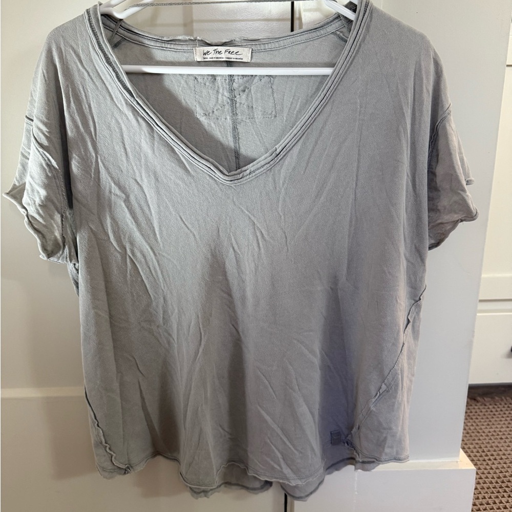 Free People. We the Free Vneck tee size S
